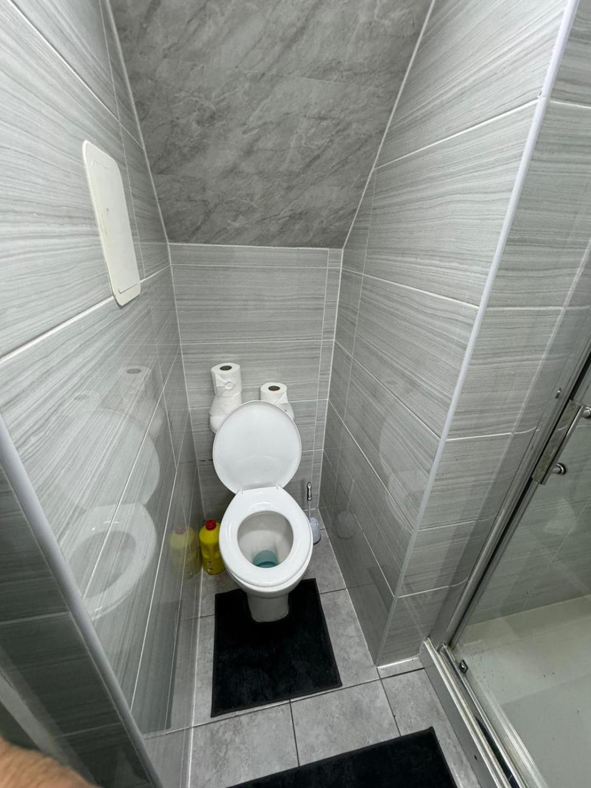 Deluxe Ensuite Double Room With Ensuite Coventry Exterior photo